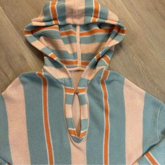 Baja Sweater Hooded Poncho - Picture 4 of 7